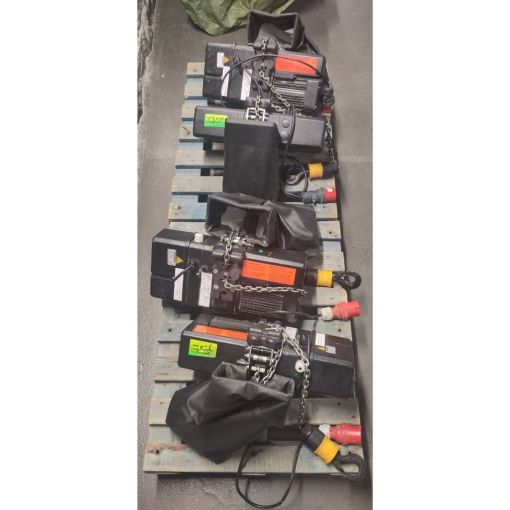 Used Liftket D8 500kg 4m/min chain hoist (HOL 18m) for sale