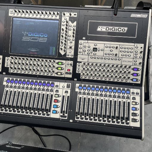 Used DiGiCo SD8 (Silver) for sale