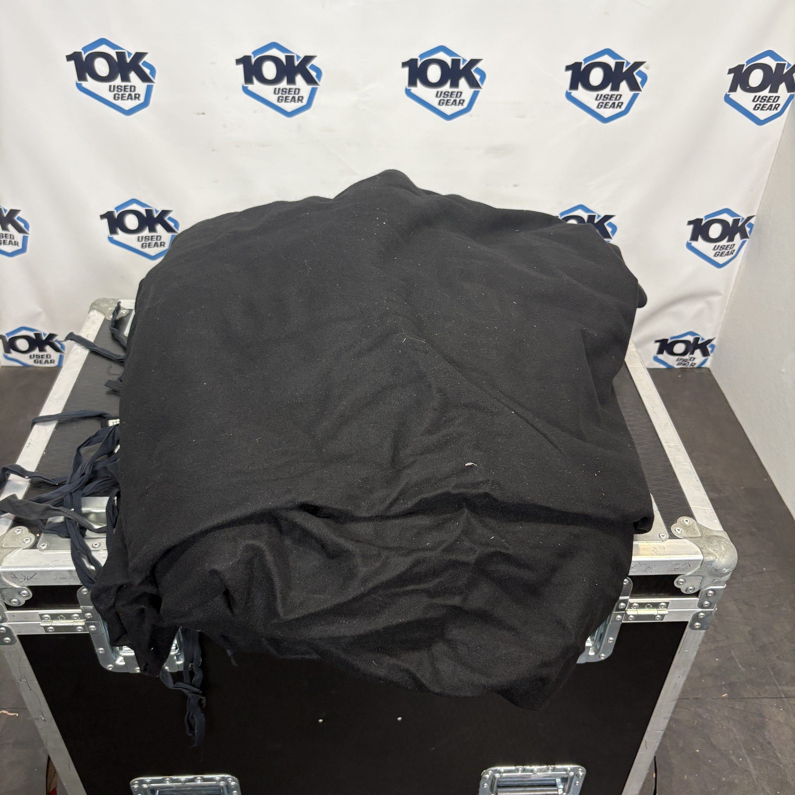 Used Heavy Drape 5.7 x 3.3 for sale