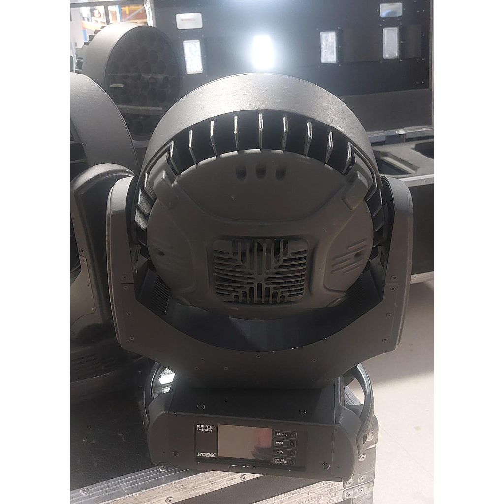 Used Robe 600 LED Wash Set for sale
