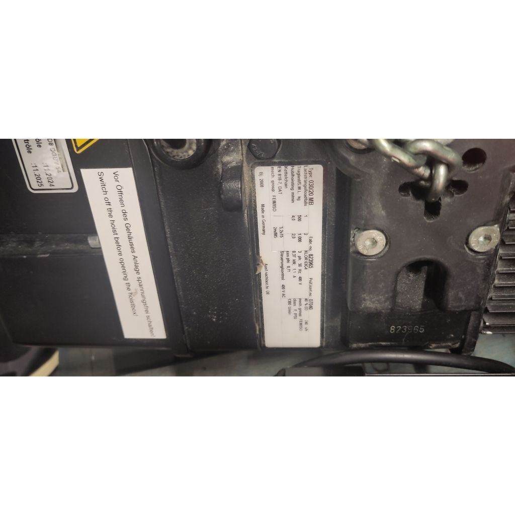 Used Liftket D8 500kg 4m/min chain hoist (HOL 18m) for sale