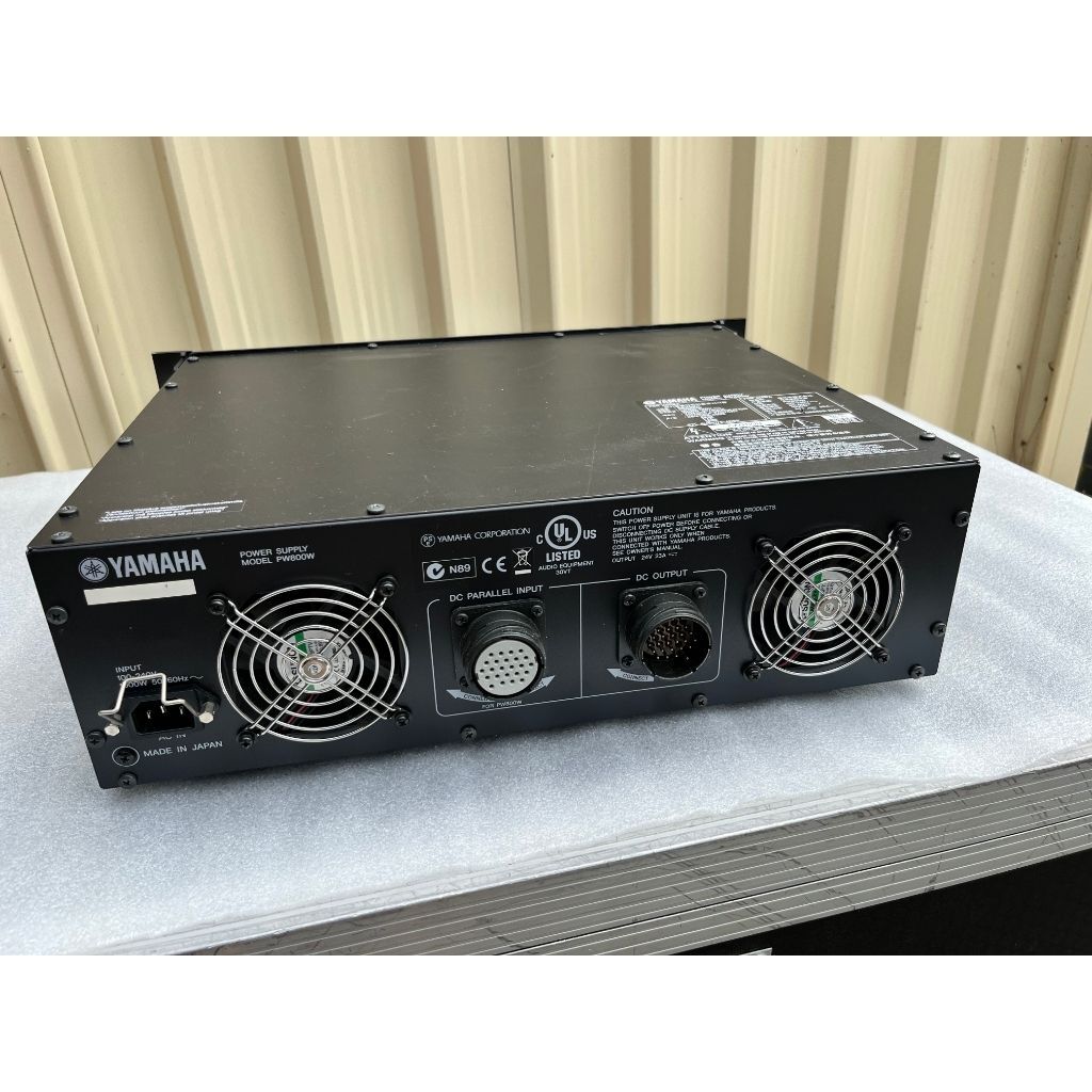 Used Yamaha CL3 mixing console for sale