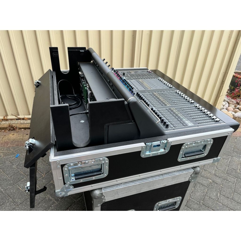 Used Yamaha CL3 mixing console for sale