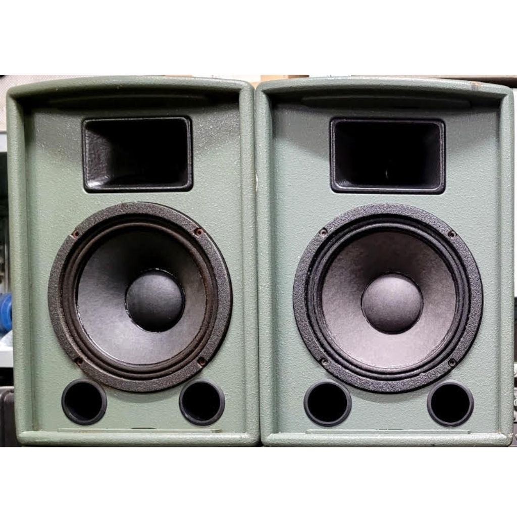 Used Martin Audio EM26 for sale
