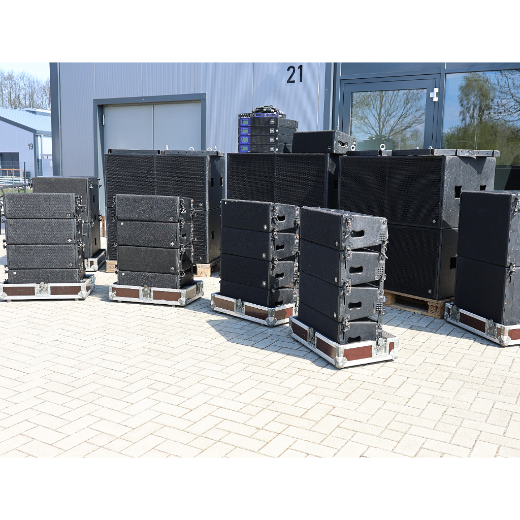 Used Coda Audio LA8 Line Array LA8 Sub, PW418 Package for sale