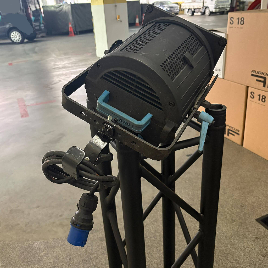 Used ADB Lighting F101 for sale