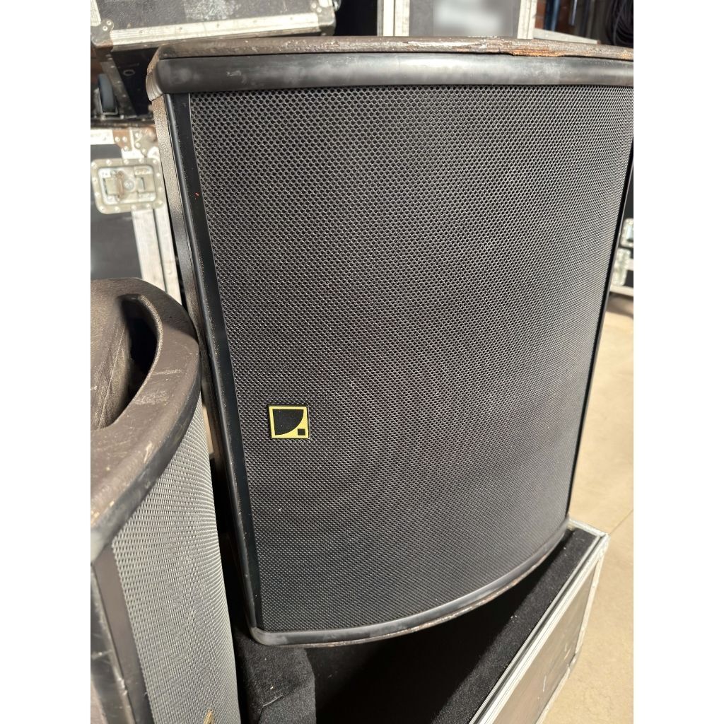 Used L-Acoustics 115XT HiQ and LA8 package for sale