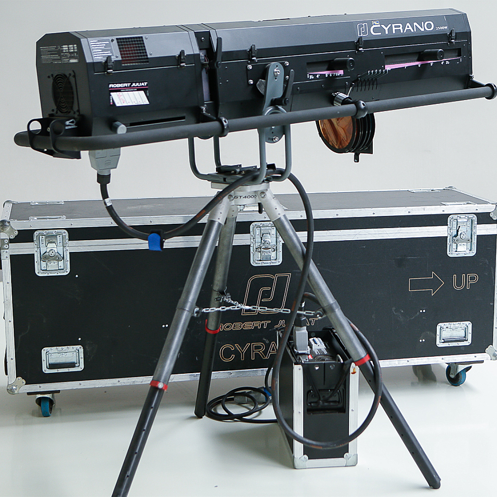 Used Robert Juliat Cyrano 2,5K for sale