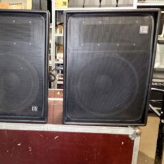 Used Martin Audio LE400 Set of 2 for sale