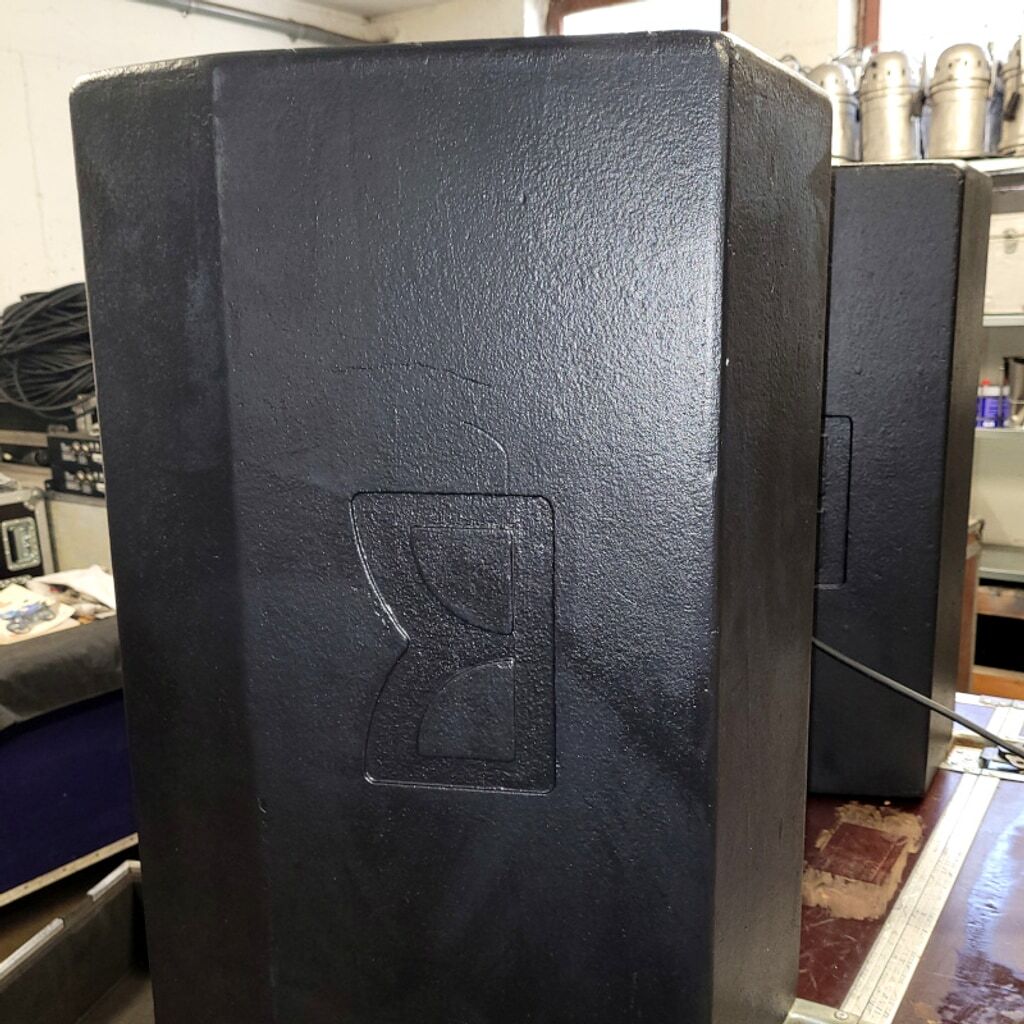 Used Martin Audio LE400 Set of 2 for sale