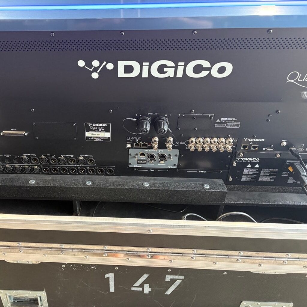 Used DiGiCo Quantum Q338 HMA Waves Pulse for sale