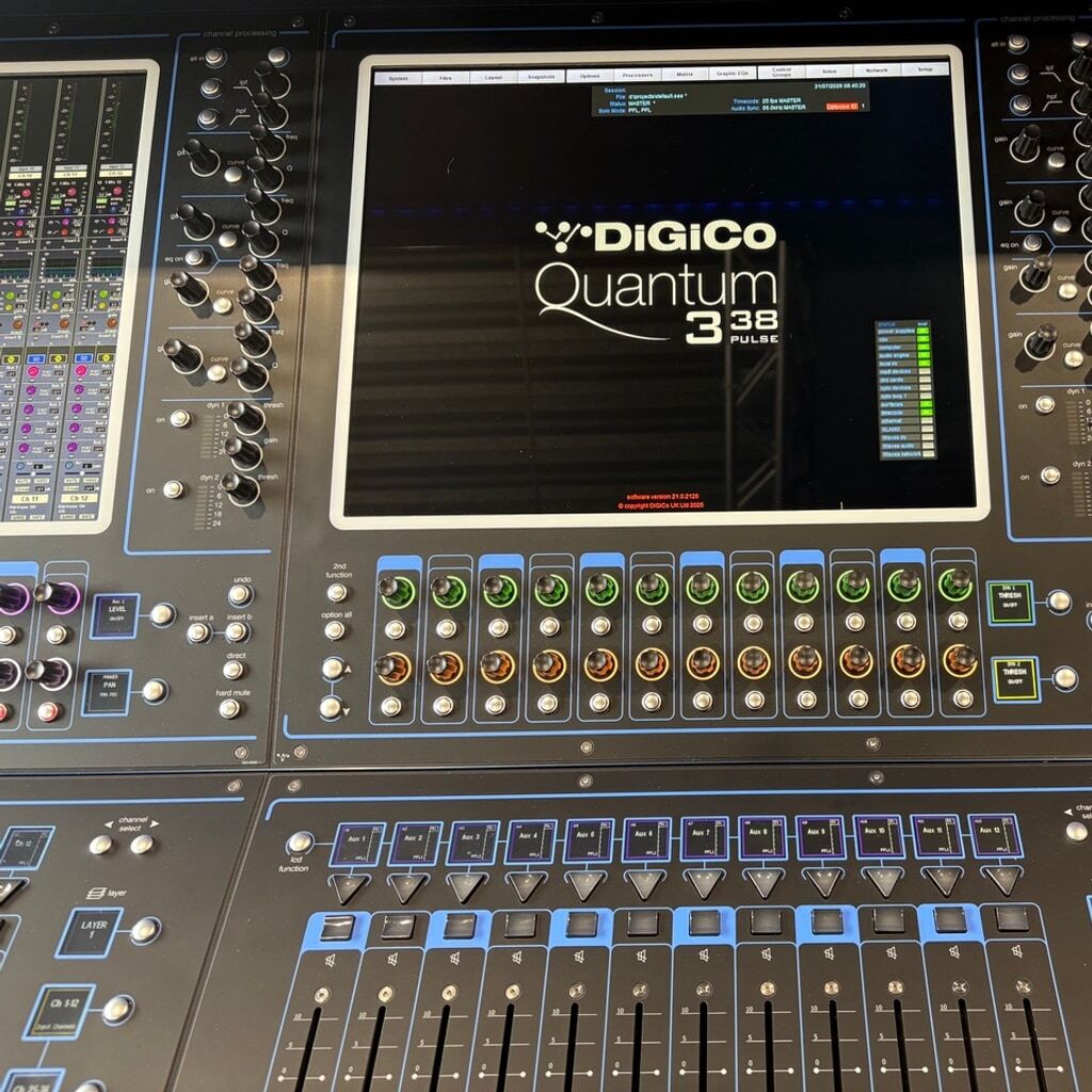 Used DiGiCo Quantum Q338 HMA Waves Pulse for sale