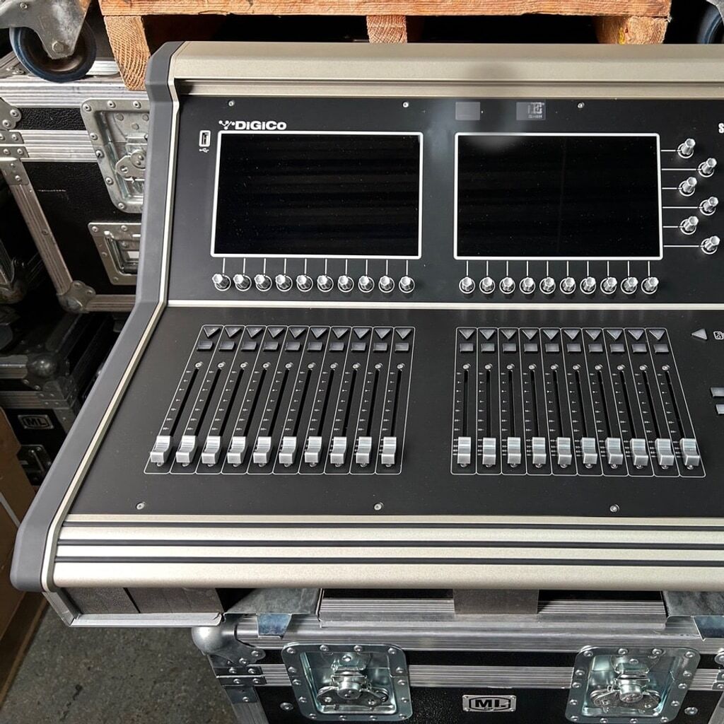 Used DiGiCo MegaDeal 1x S21 + 2x S31 for sale