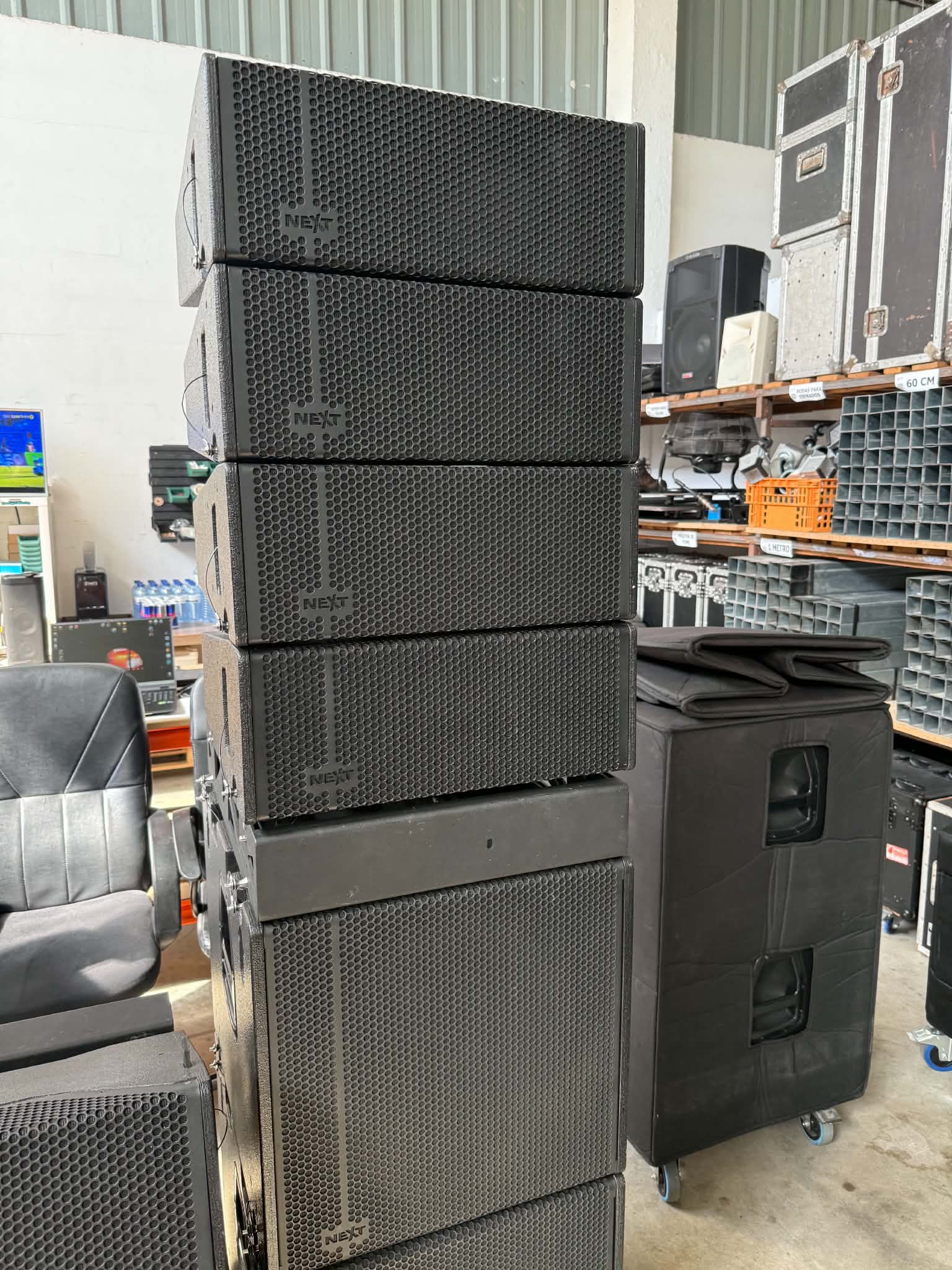 Used NEXT Pro Audio LA26 + LAs15A for sale