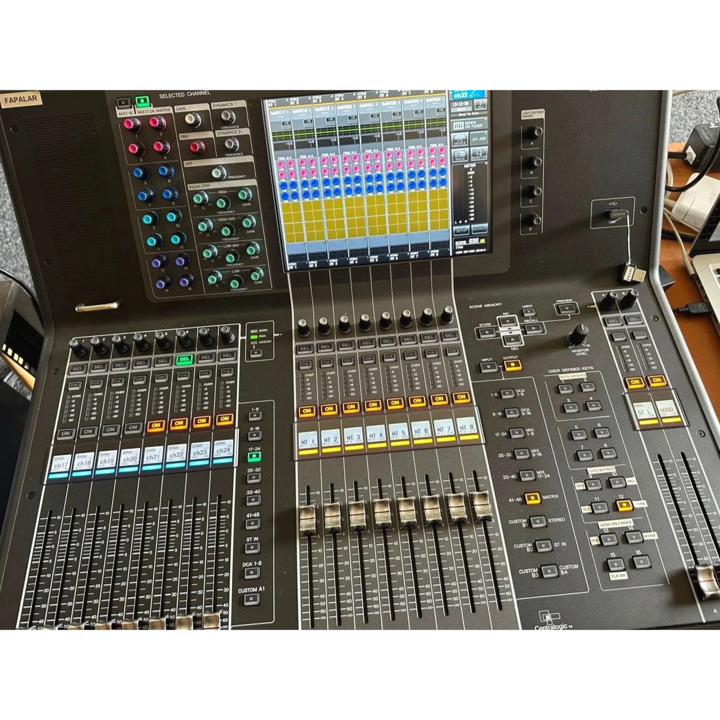 Used Yamaha CL1 Digital Mixing Console & RIO1608-D2 Stagebox for sale