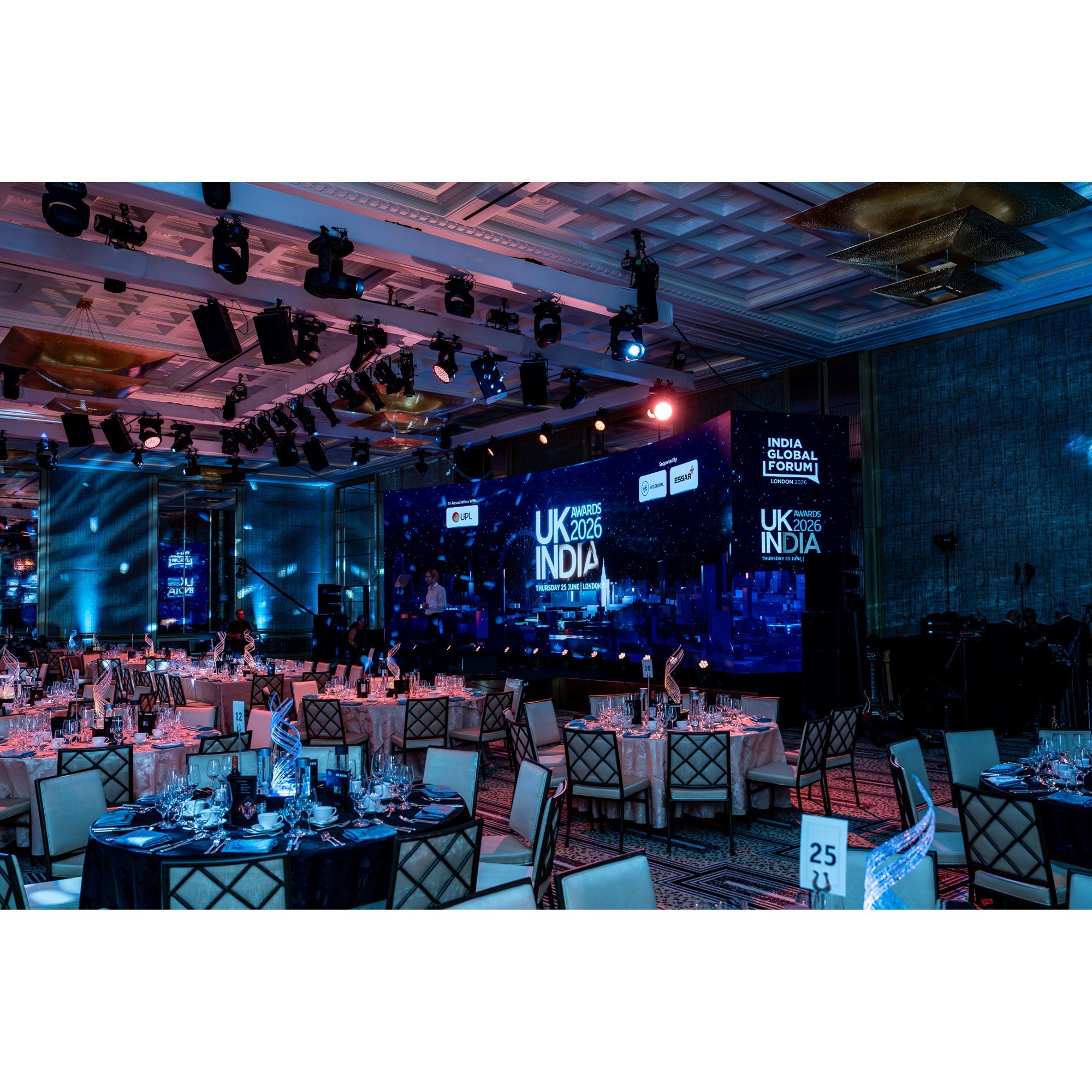 Used Unilumin UPad III 2.6 LED Screen Package (260 Panels + 32 Corners) for sale