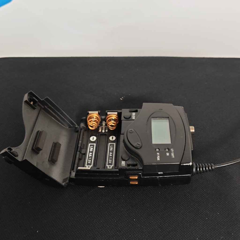 Used Sennheiser SK2000GBW Beltpack Transmitter GBw 606-678 MHz for sale