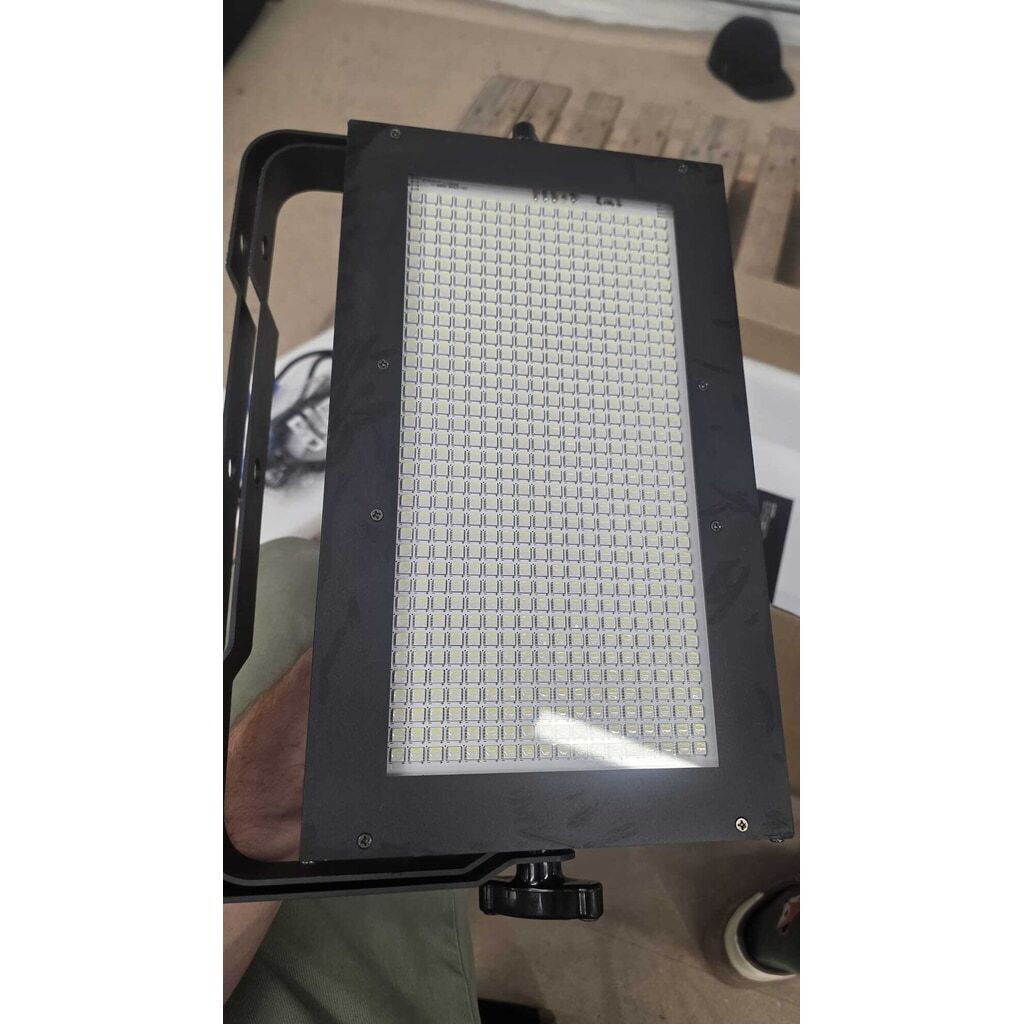 Used Cameo Thunderwash 600 RGBW 3 in 1 Strobe for sale