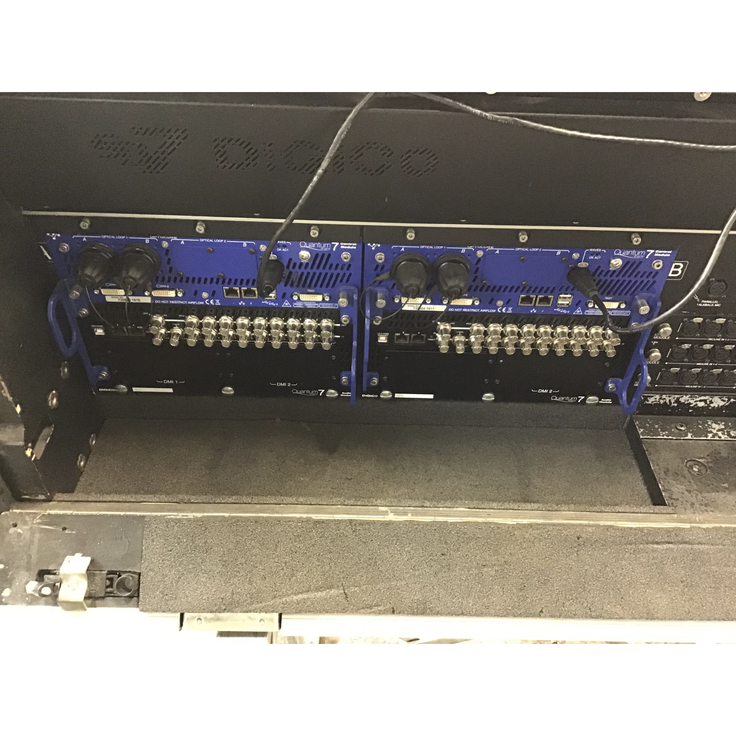 Used DiGiCo Quantum 7 with SD Rack (56 in / 16 out) for sale