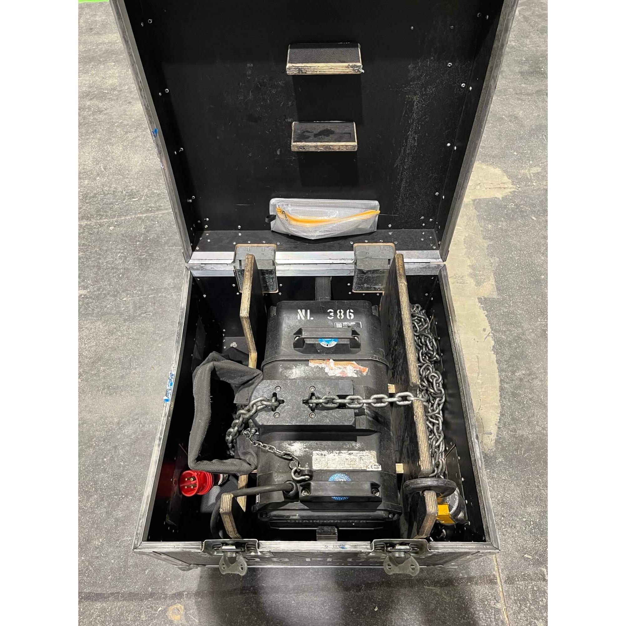 Used ChainMaster D8+ 500kg Chain Hoist, 24m Chain for sale