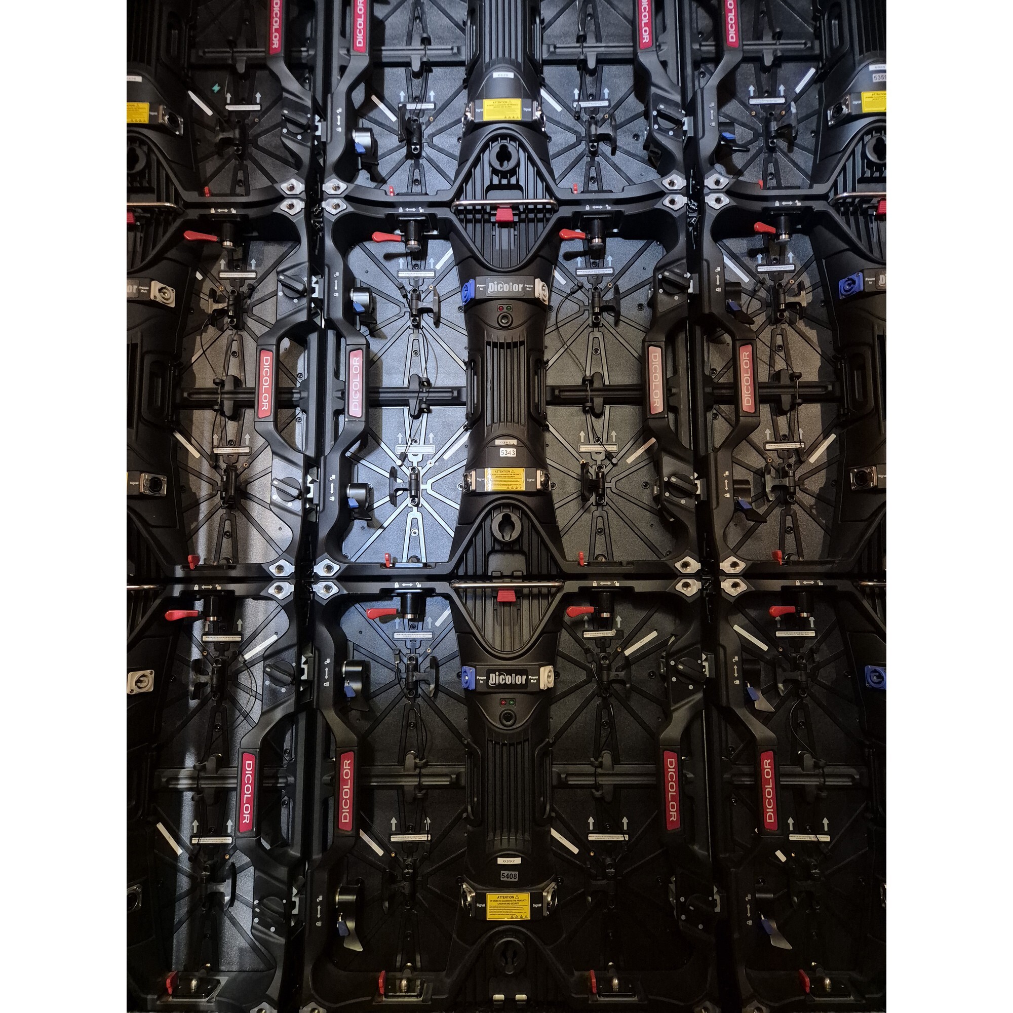 Used Dicolor AF-261 2.6mm Indoor LED Screen Package (100m²) for sale