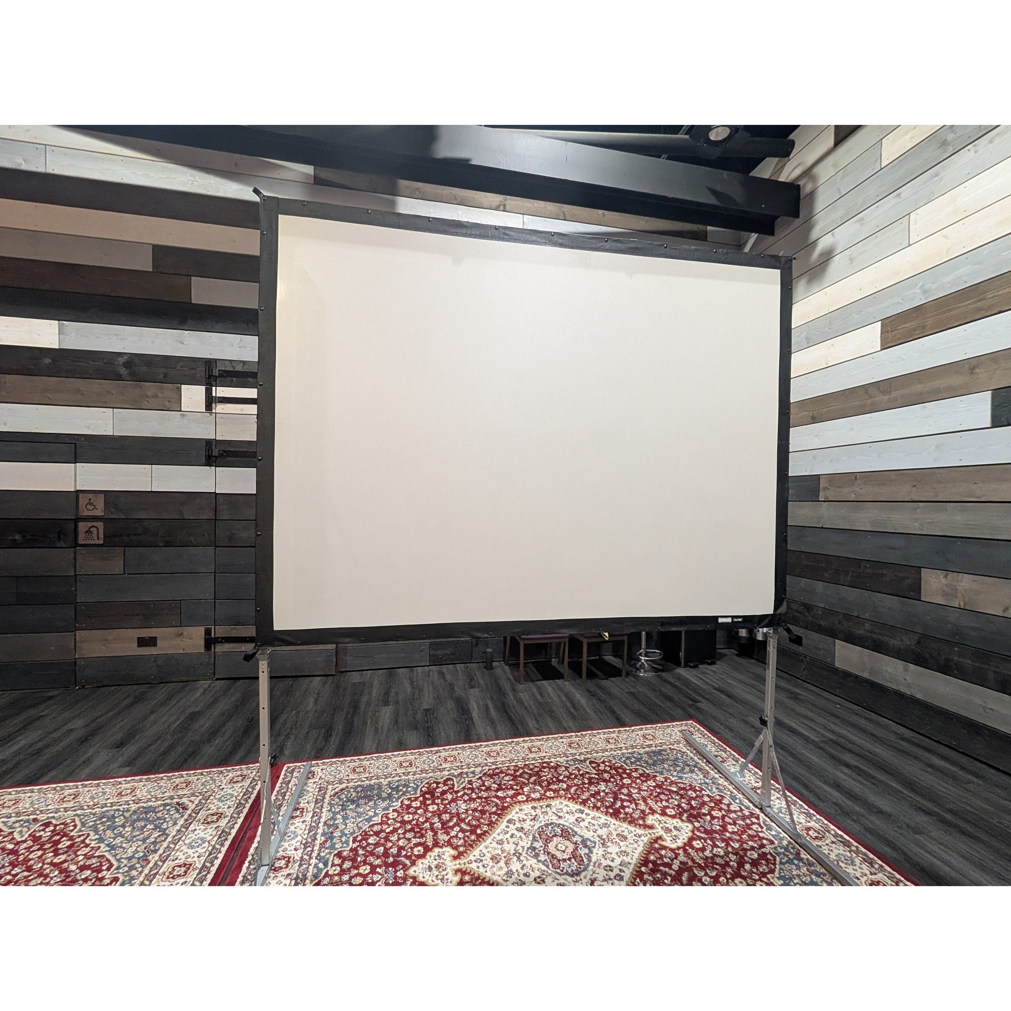 Used Fast Fold Projection Screen 6ft x 8ft for sale