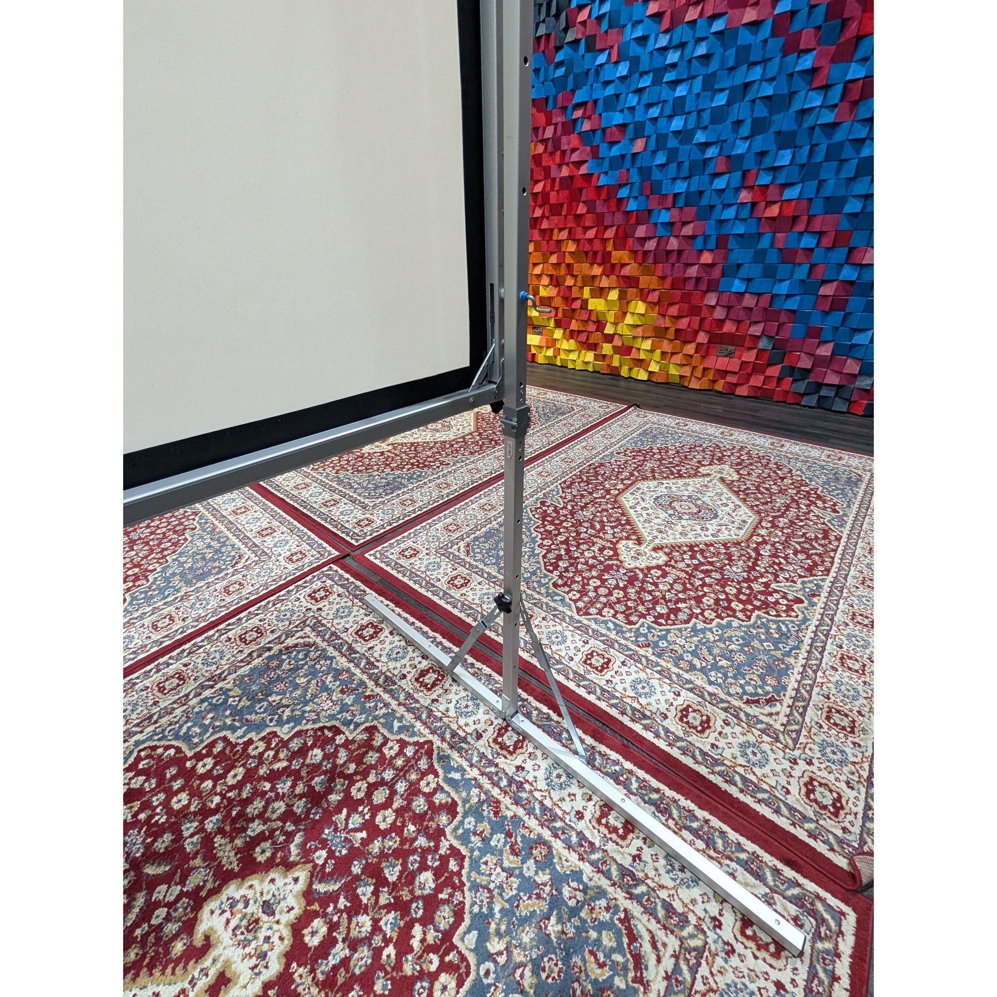 Used Fast Fold Projection Screen 6ft x 8ft for sale