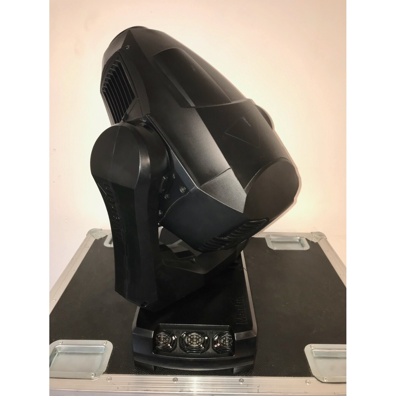 Used Martin MAC Quantum Spot for sale