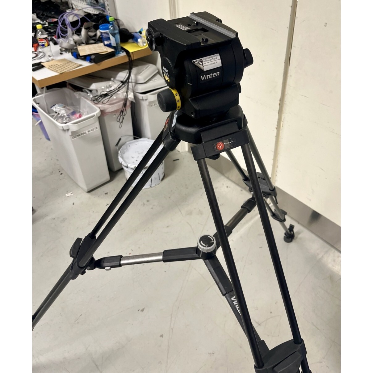 Used Vinten Vision 100 2-Stage Carbon Fibre Tripod System for sale