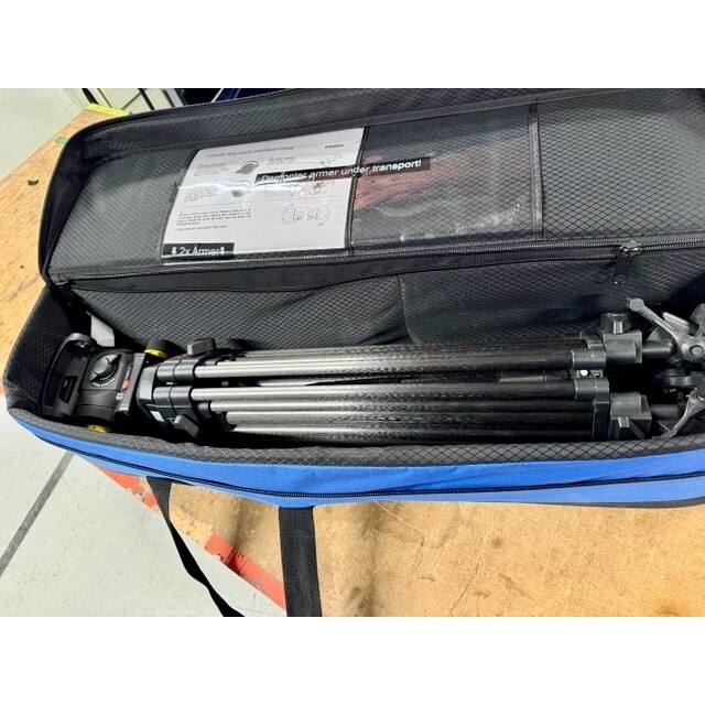 Used Vinten Vision 100 2-Stage Carbon Fibre Tripod System for sale