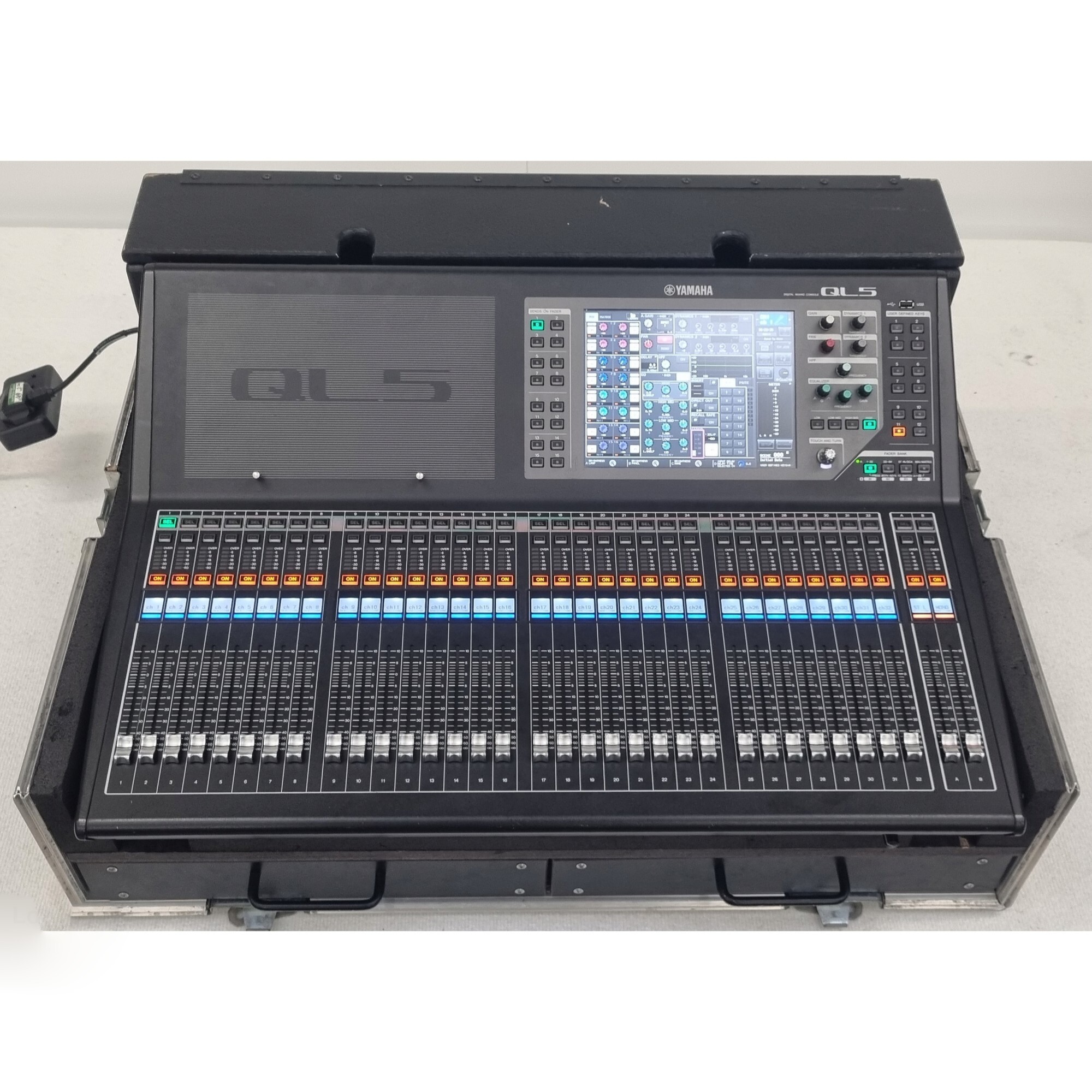 Used Yamaha QL5 for sale